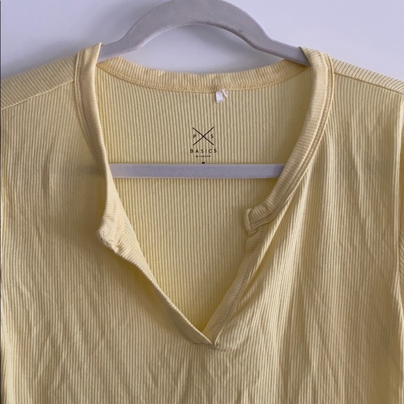 Top - Picture 2 of 3